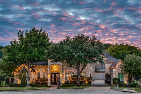 2022 Stone Canyon Court Arlington TX 76012