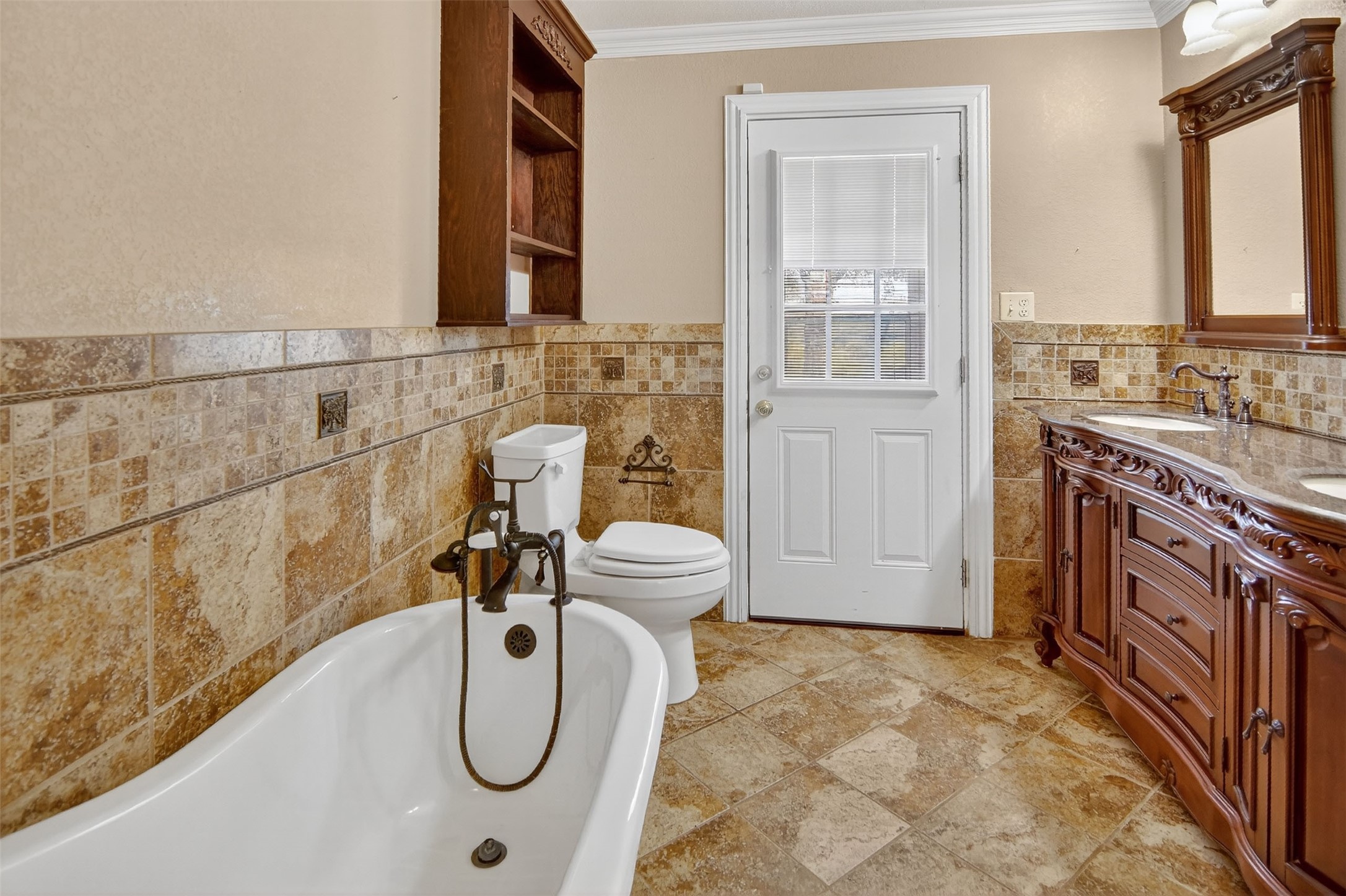 904 7th Avenue NW Mineral Wells TX 76067