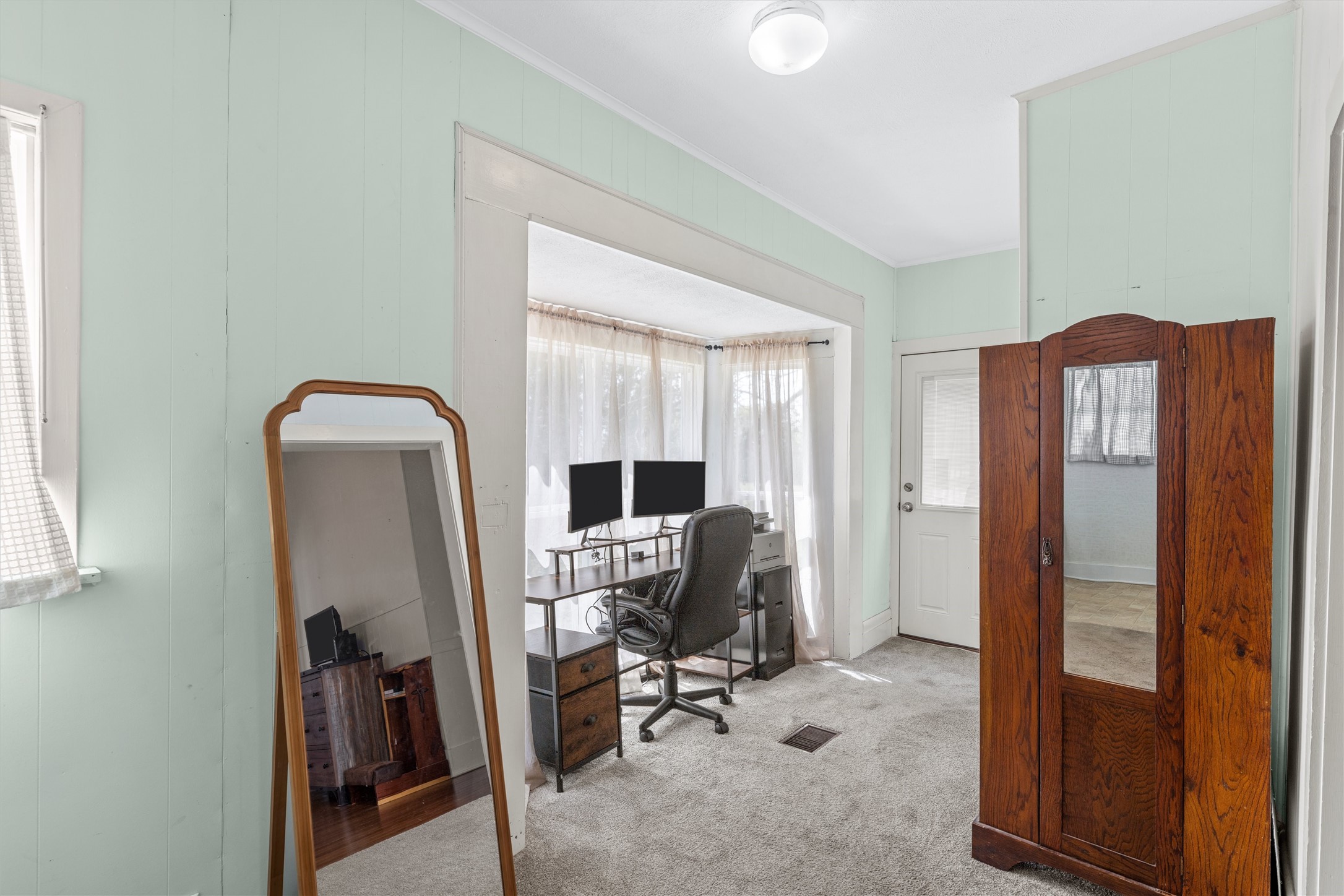 722 S Harrison Street West TX 76691
