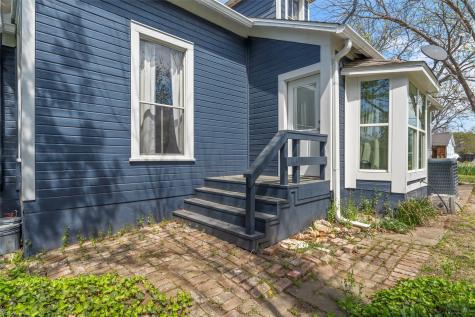 722 S Harrison Street West TX 76691