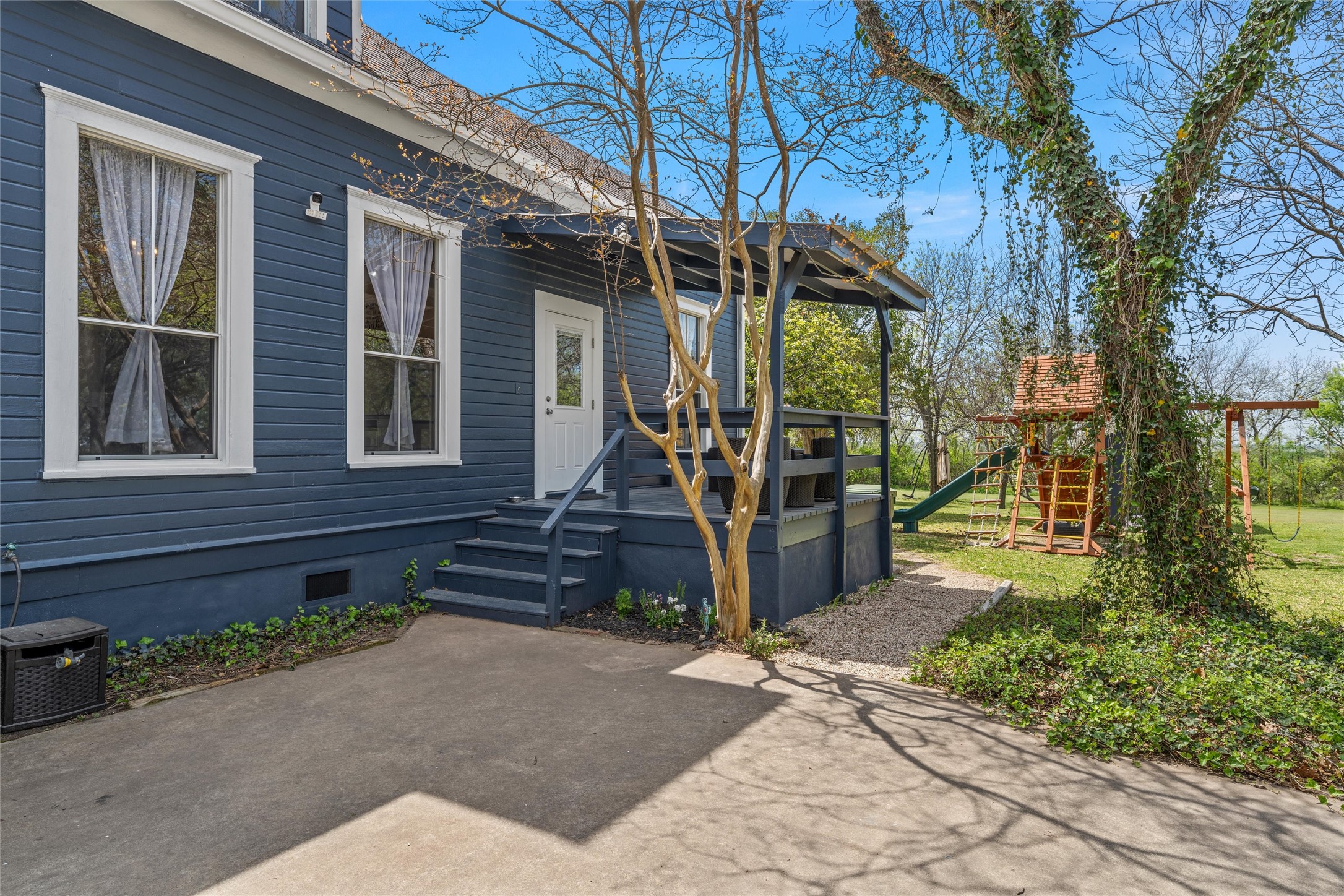 722 S Harrison Street West TX 76691