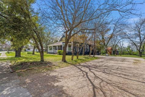 722 S Harrison Street West TX 76691