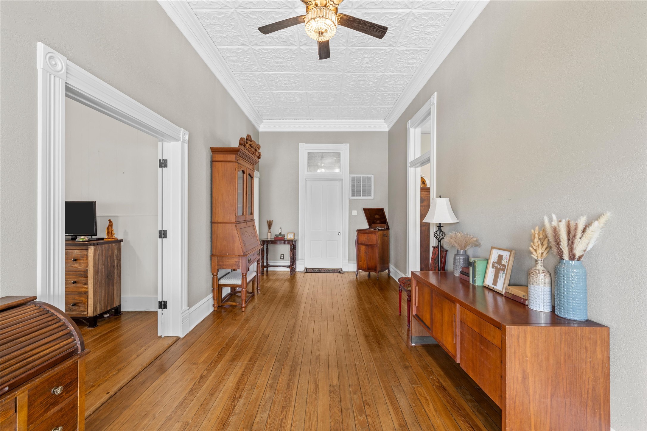 722 S Harrison Street West TX 76691