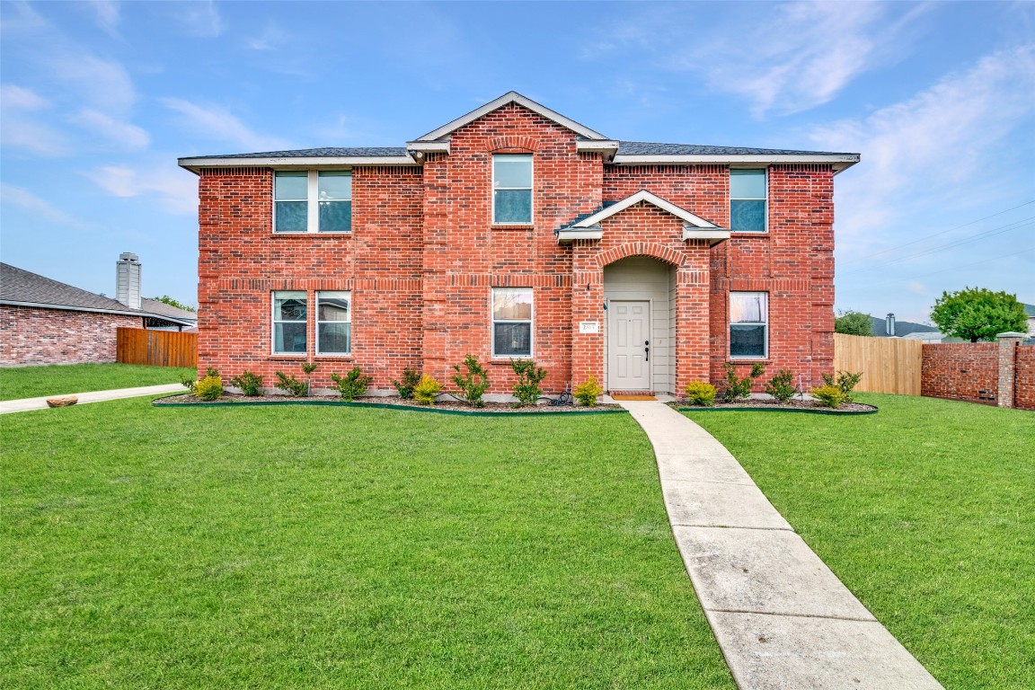 2815 Deerborn Street Wylie TX 75098