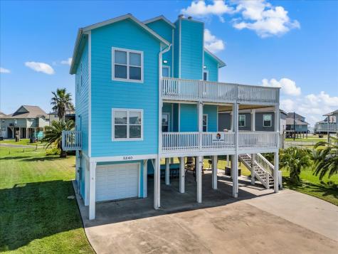 3240 Castle Drive Crystal Beach TX 77650