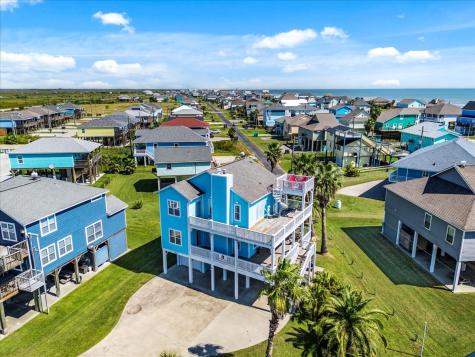 3240 Castle Drive Crystal Beach TX 77650
