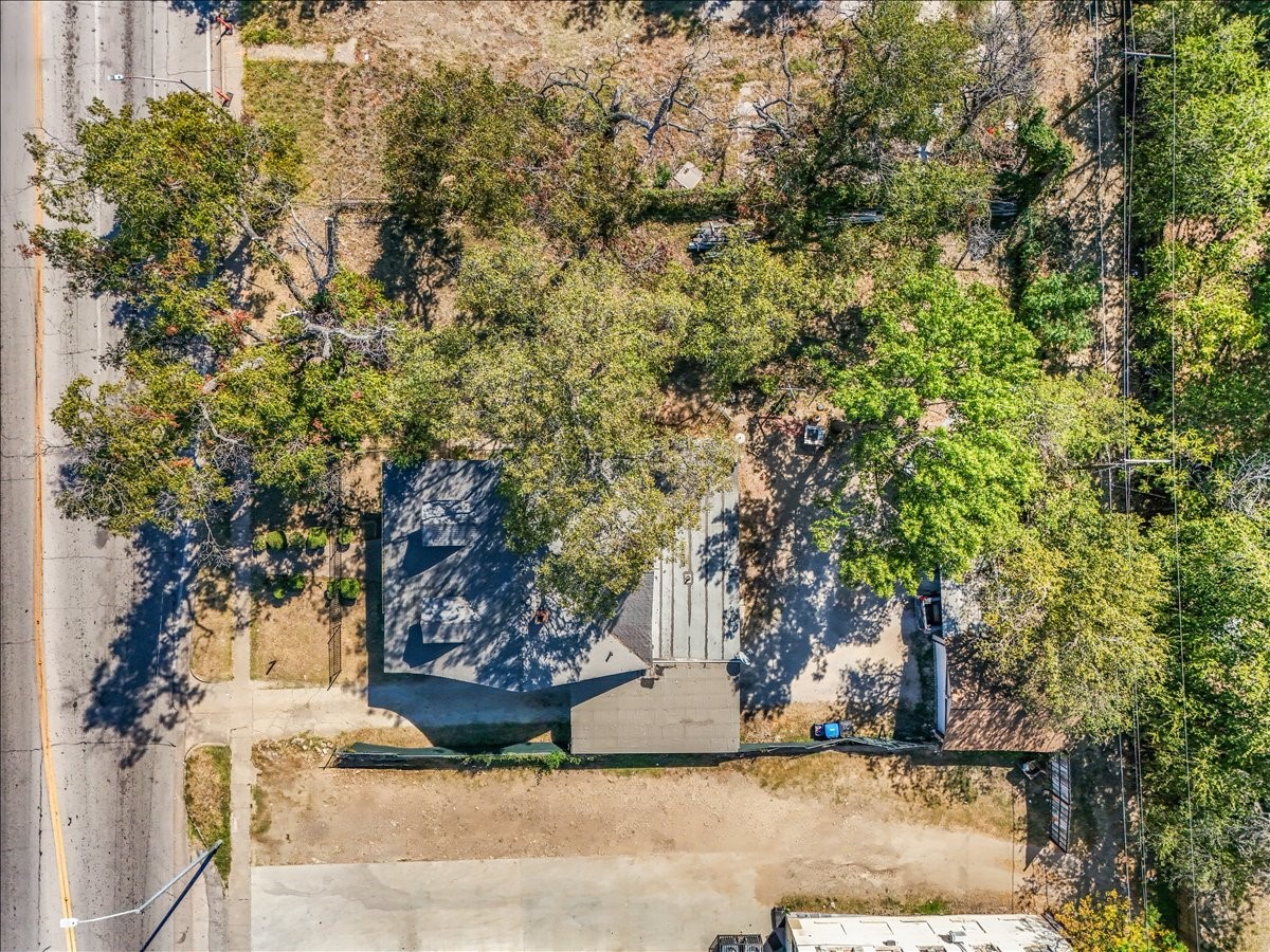 2709 Azle Avenue Fort Worth TX 76106