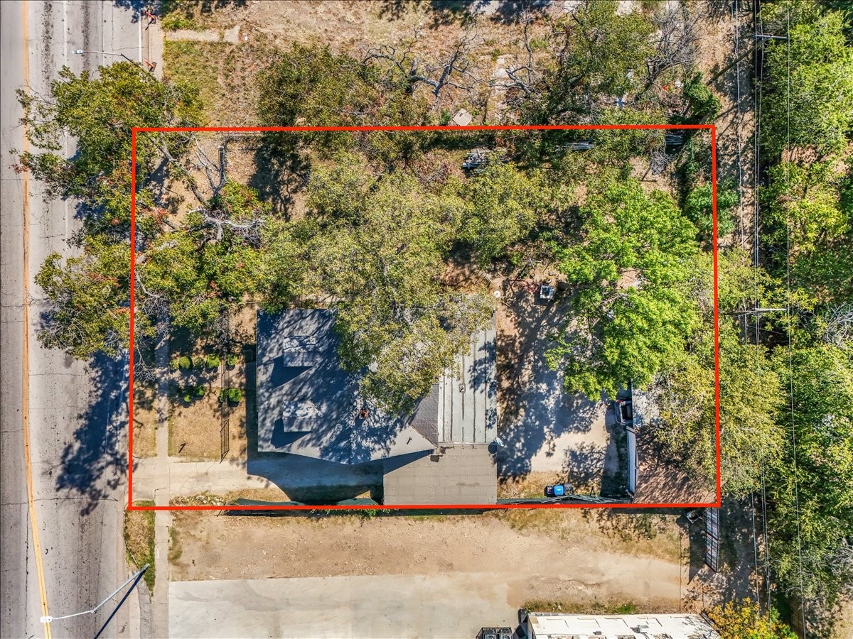 2709 Azle Avenue Fort Worth TX 76106