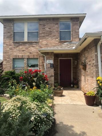 2911 Santa Sabina Drive Grand Prairie TX 75052