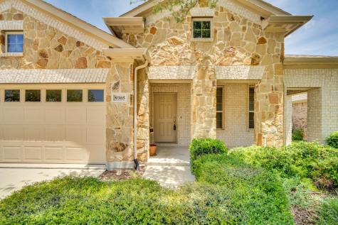 9305 Water Oak Court Arlington TX 76002