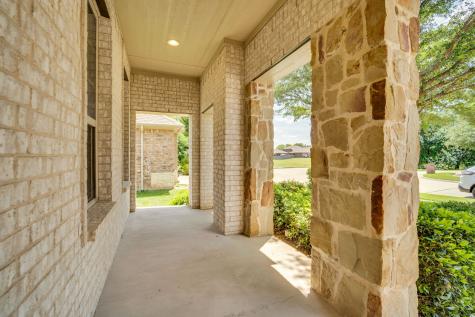 9305 Water Oak Court Arlington TX 76002
