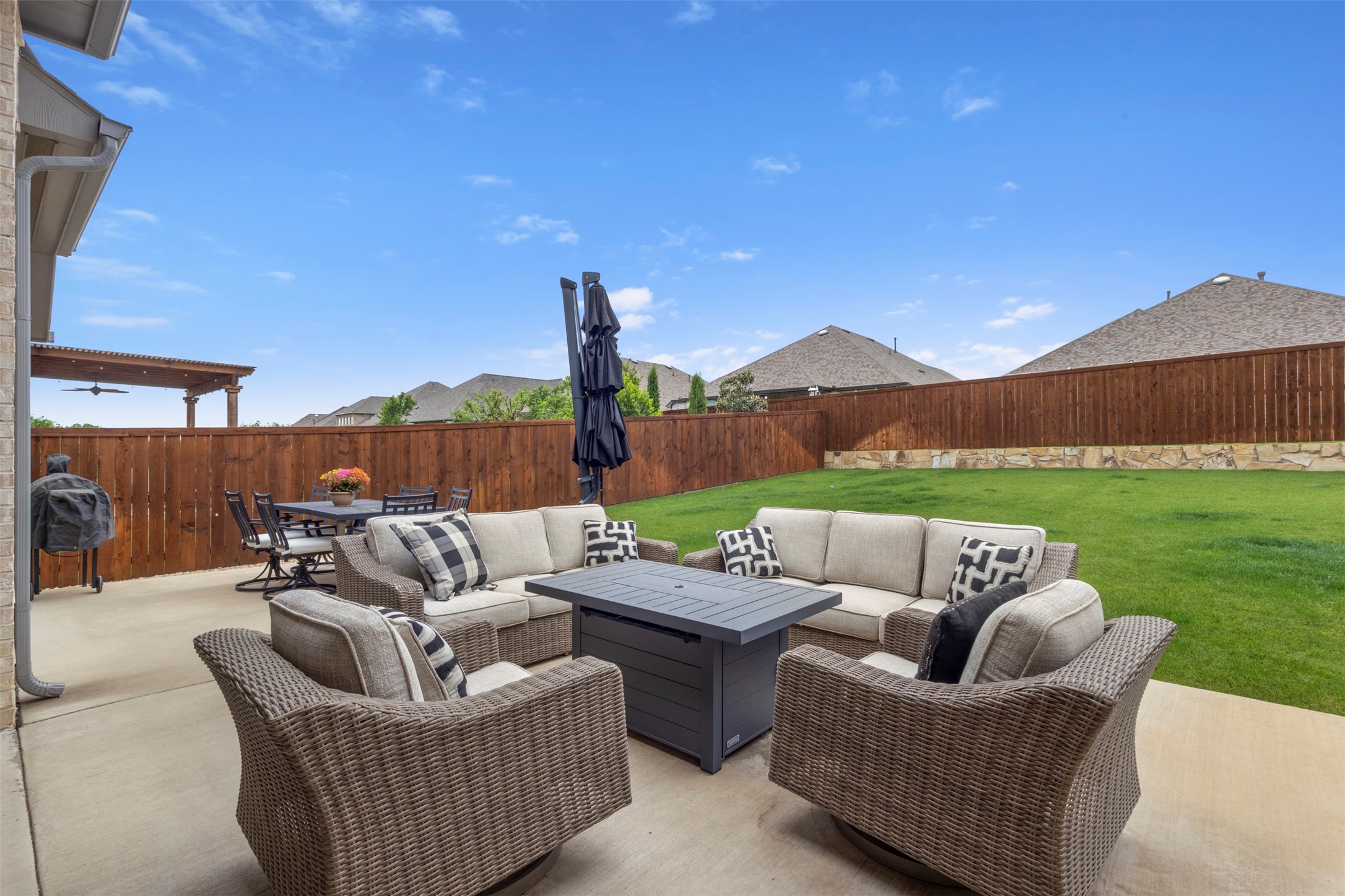 1305 Alder Court Aubrey TX 76227