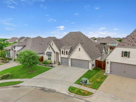 1305 Alder Court Aubrey TX 76227