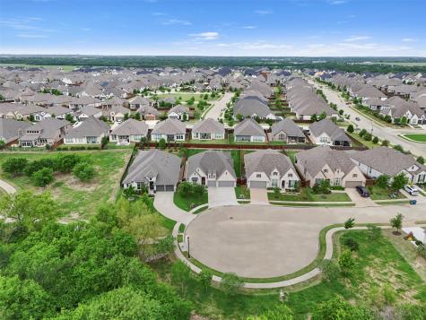1305 Alder Court Aubrey TX 76227