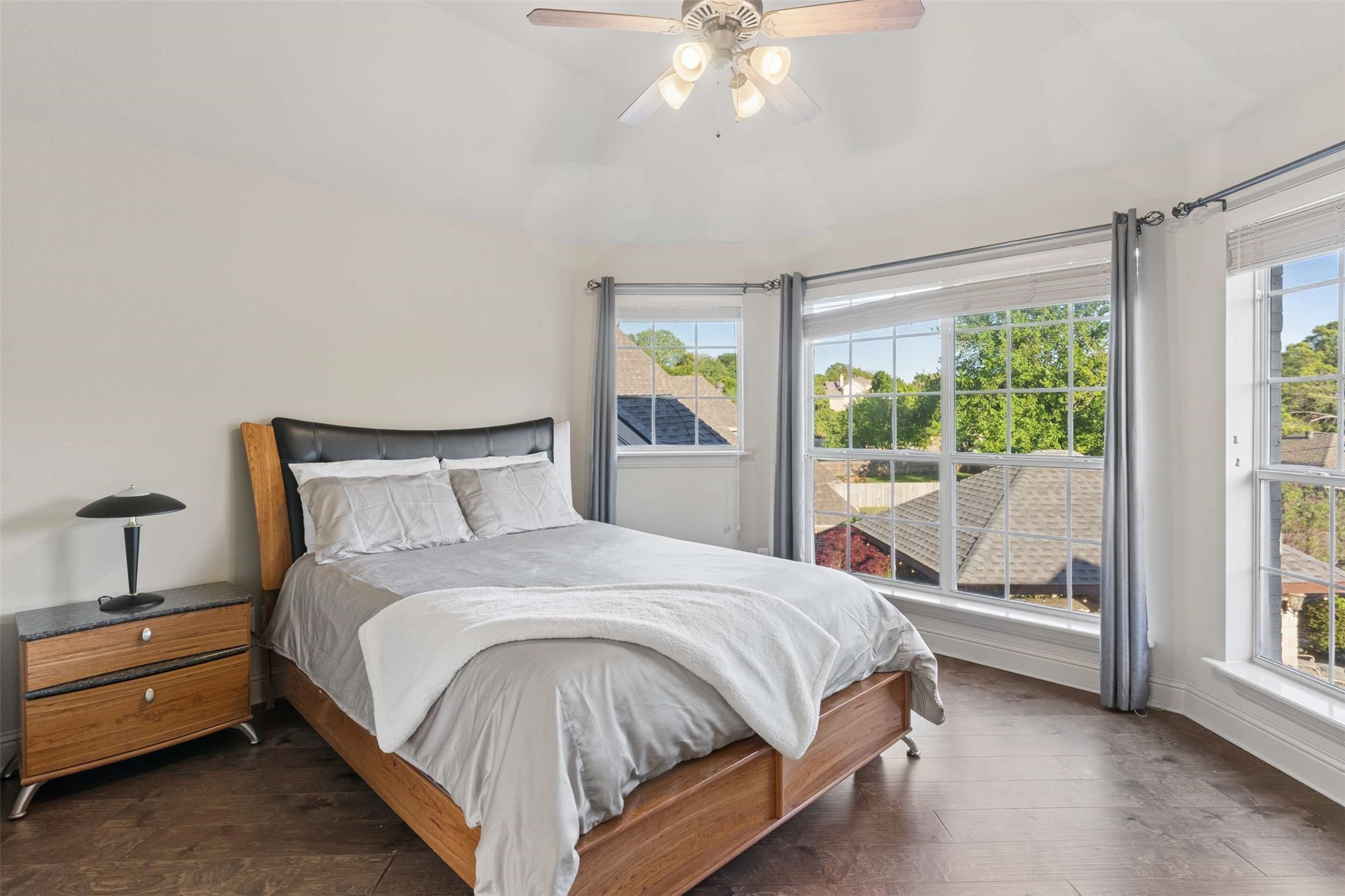 2014 Stone Canyon Court Arlington TX 76012