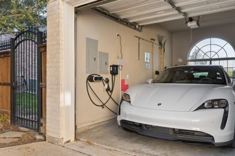 2014 Stone Canyon Court Arlington TX 76012