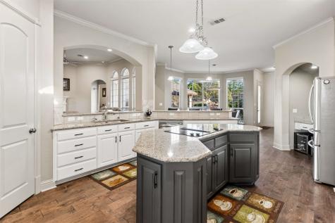 2014 Stone Canyon Court Arlington TX 76012