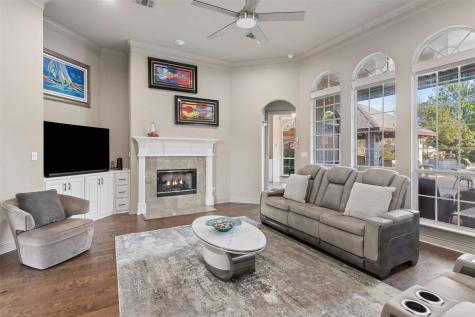 2014 Stone Canyon Court Arlington TX 76012
