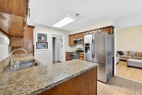6905 Yorkston Street Watauga TX 76148