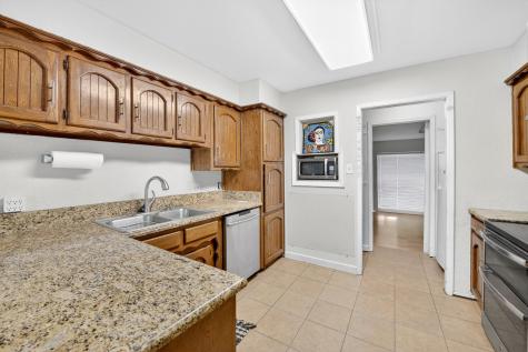 6905 Yorkston Street Watauga TX 76148