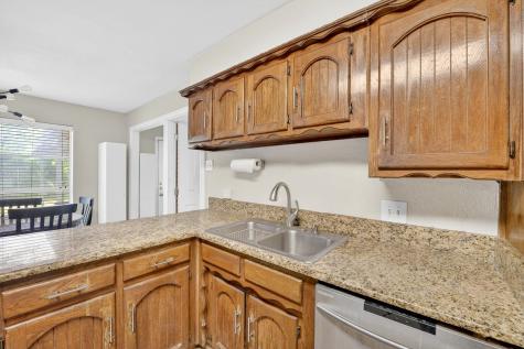 6905 Yorkston Street Watauga TX 76148