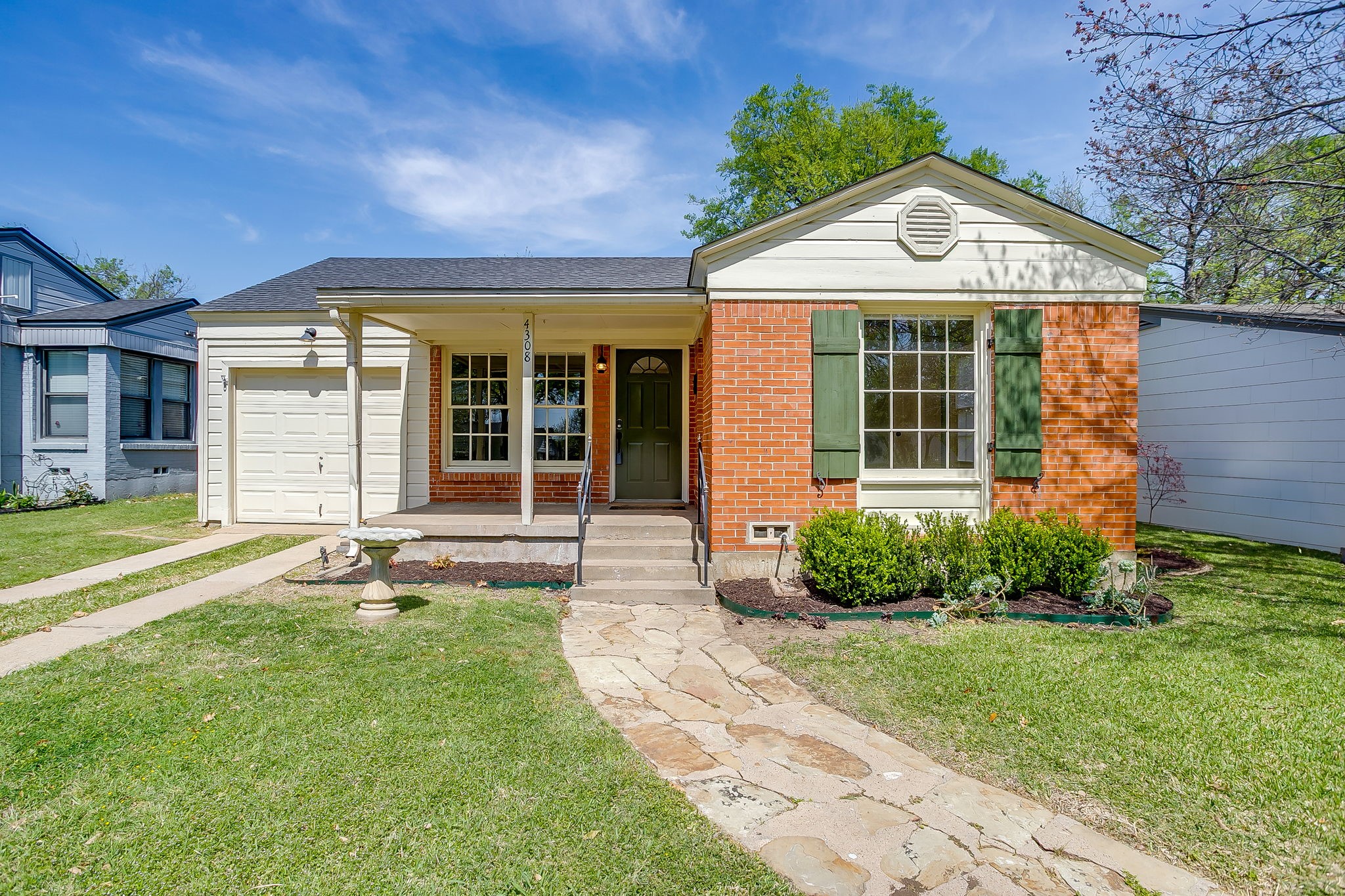 4308 Curzon Avenue Fort Worth TX 76107