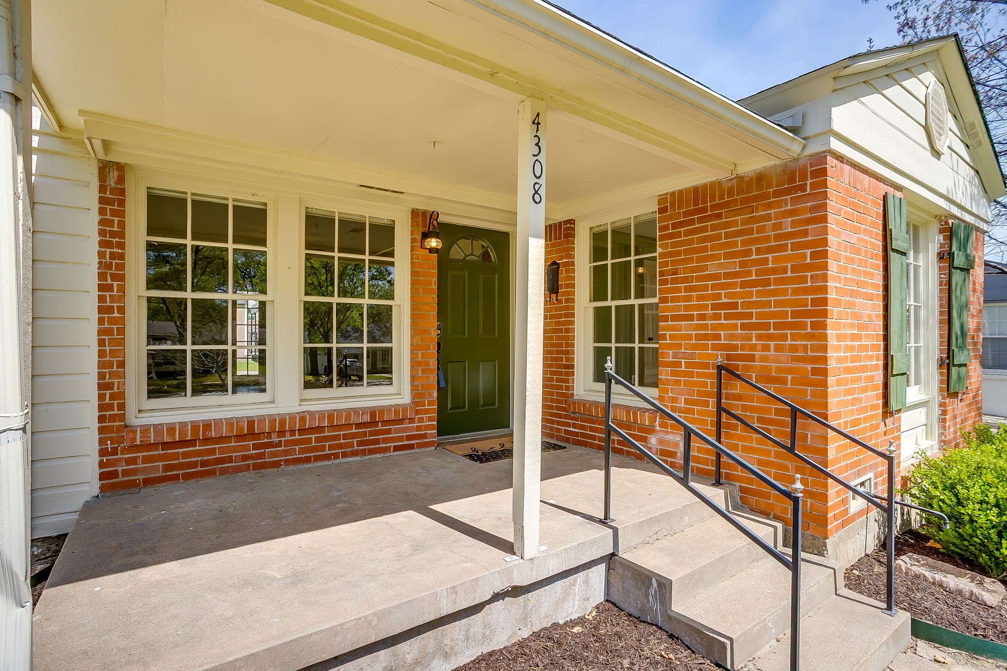 4308 Curzon Avenue Fort Worth TX 76107