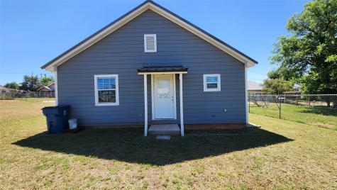 809 Bowie Street Sweetwater TX 79556