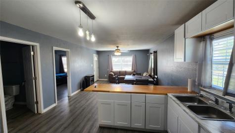 809 Bowie Street Sweetwater TX 79556