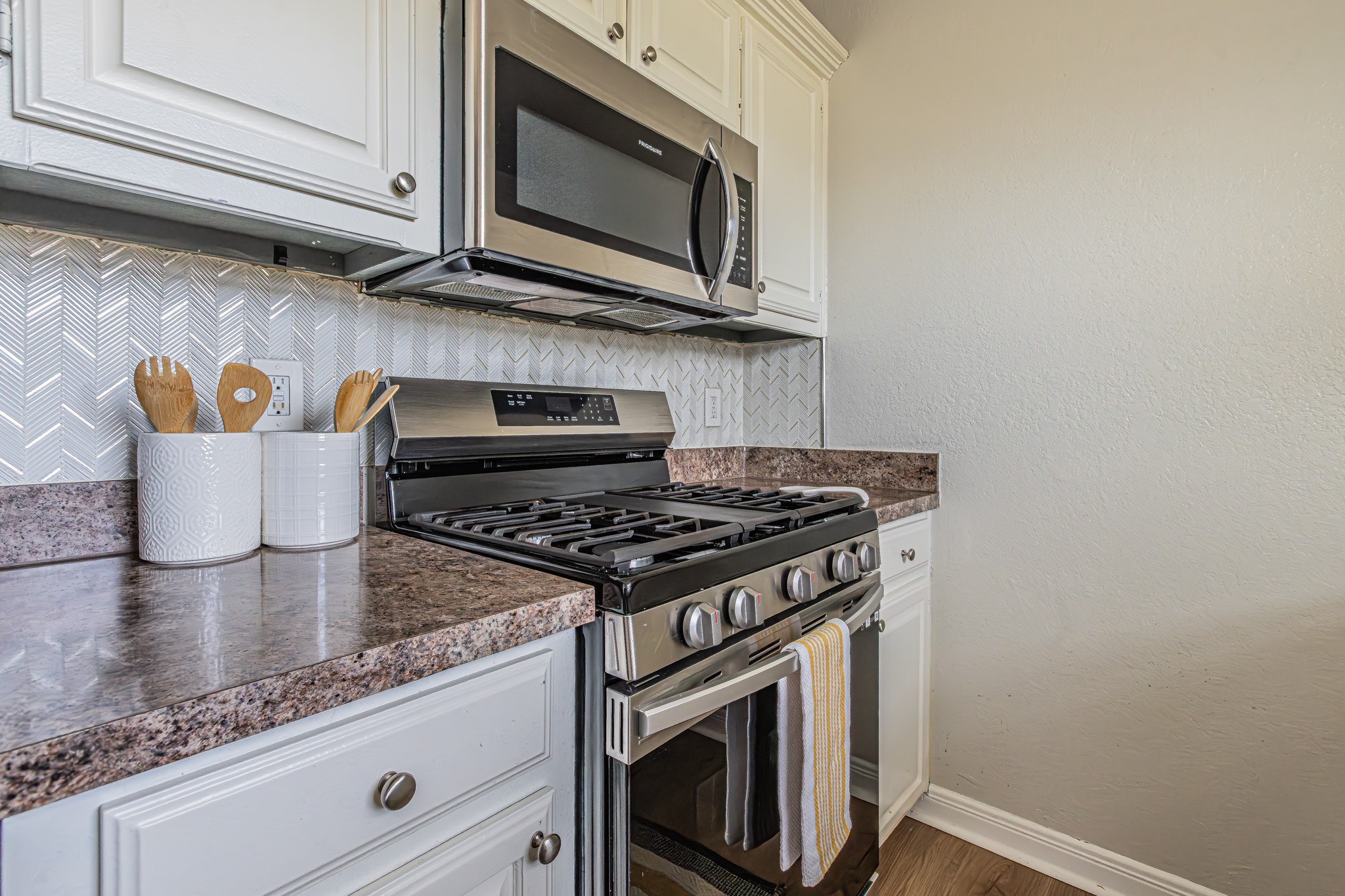 131 Sierra Court Glenn Heights TX 75154