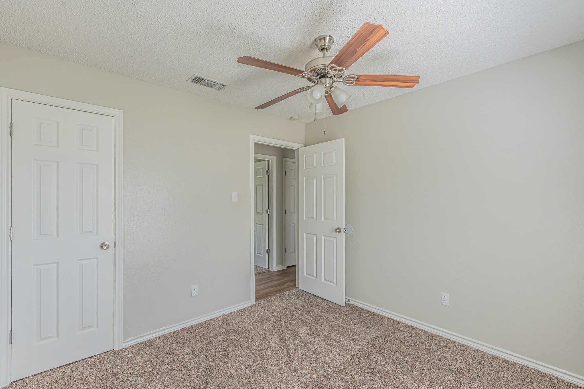131 Sierra Court Glenn Heights TX 75154