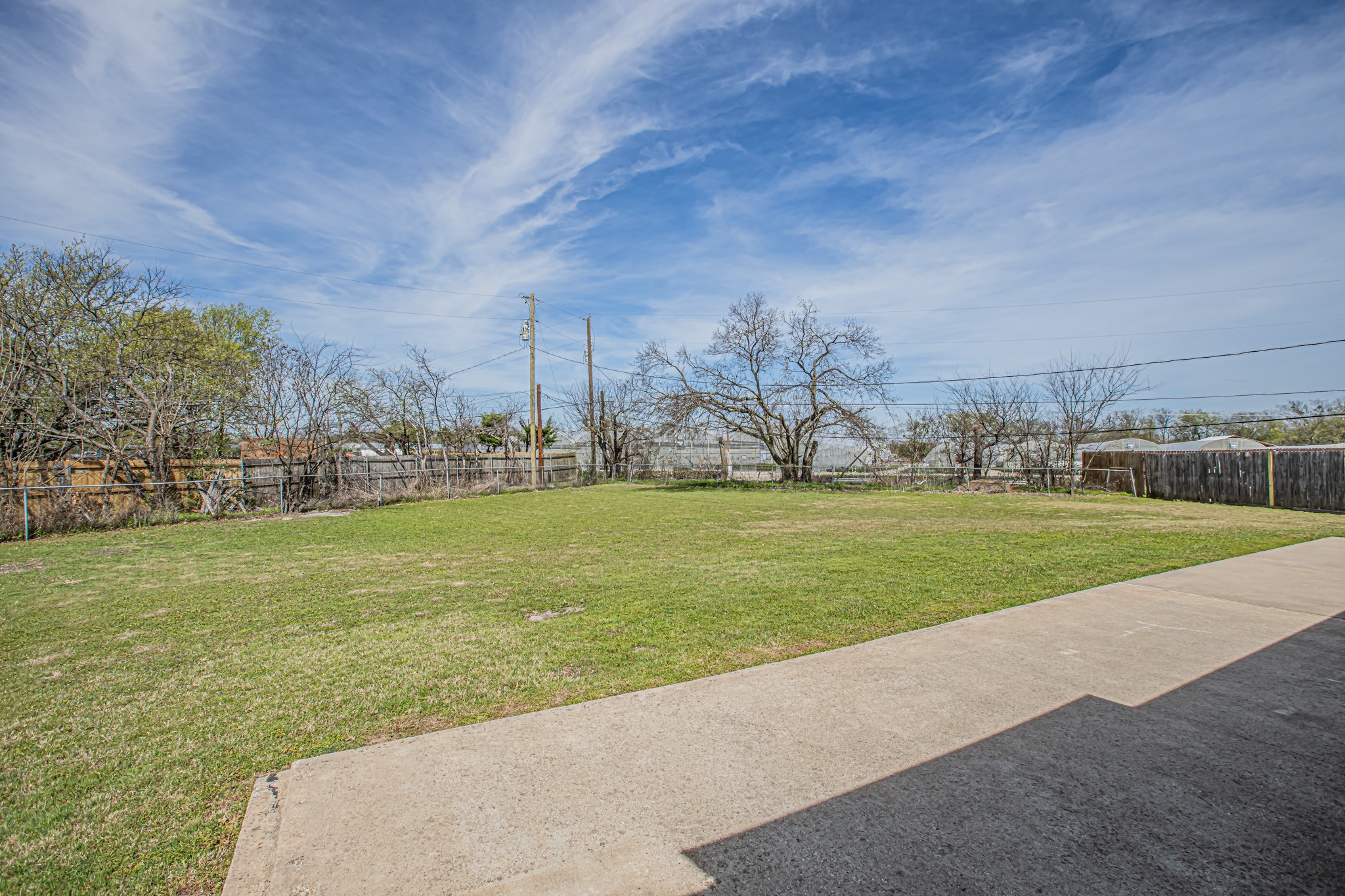 131 Sierra Court Glenn Heights TX 75154