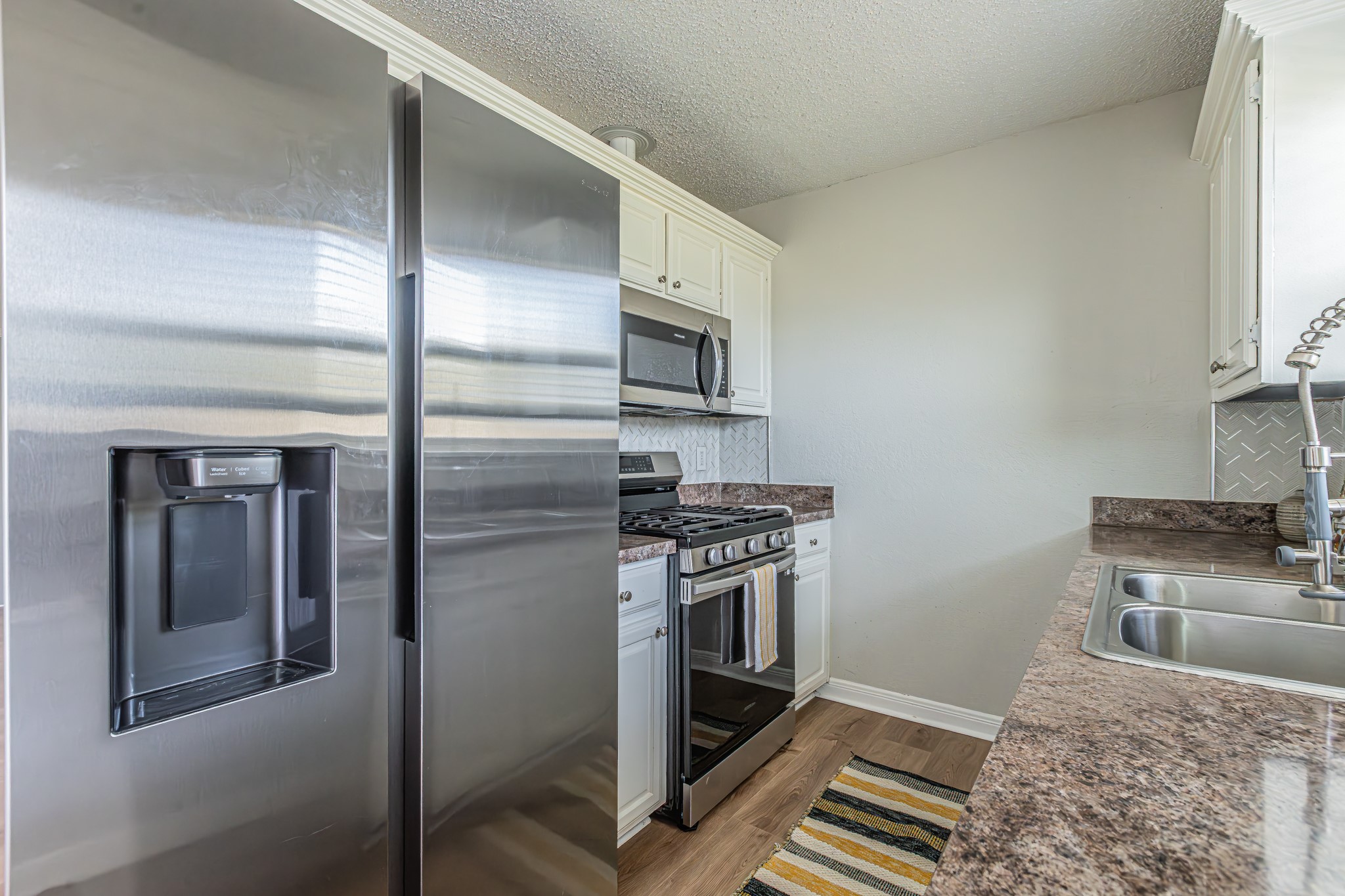 131 Sierra Court Glenn Heights TX 75154