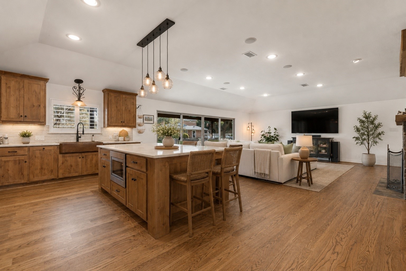 1402 Verano Drive Dallas TX 75218