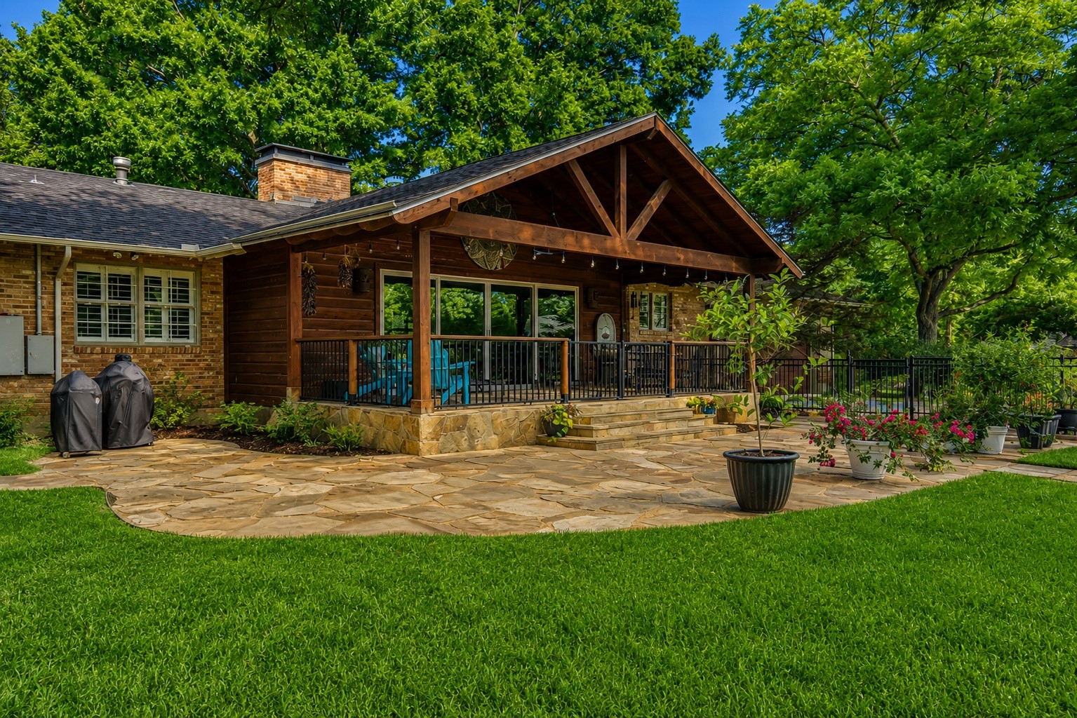 1402 Verano Drive Dallas TX 75218
