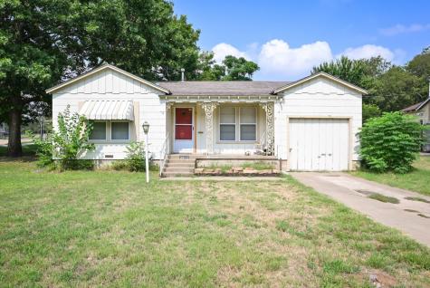 2612 Meaders Avenue Fort Worth TX 76112