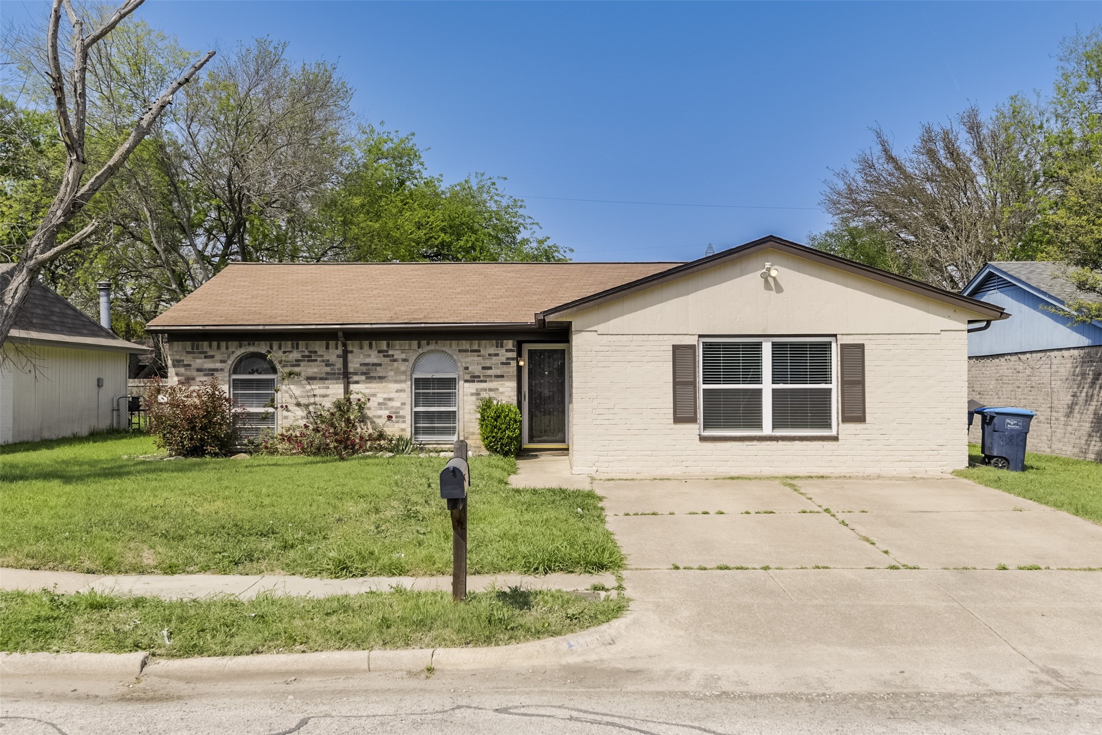 3813 Arnold Drive Fort Worth TX 76140