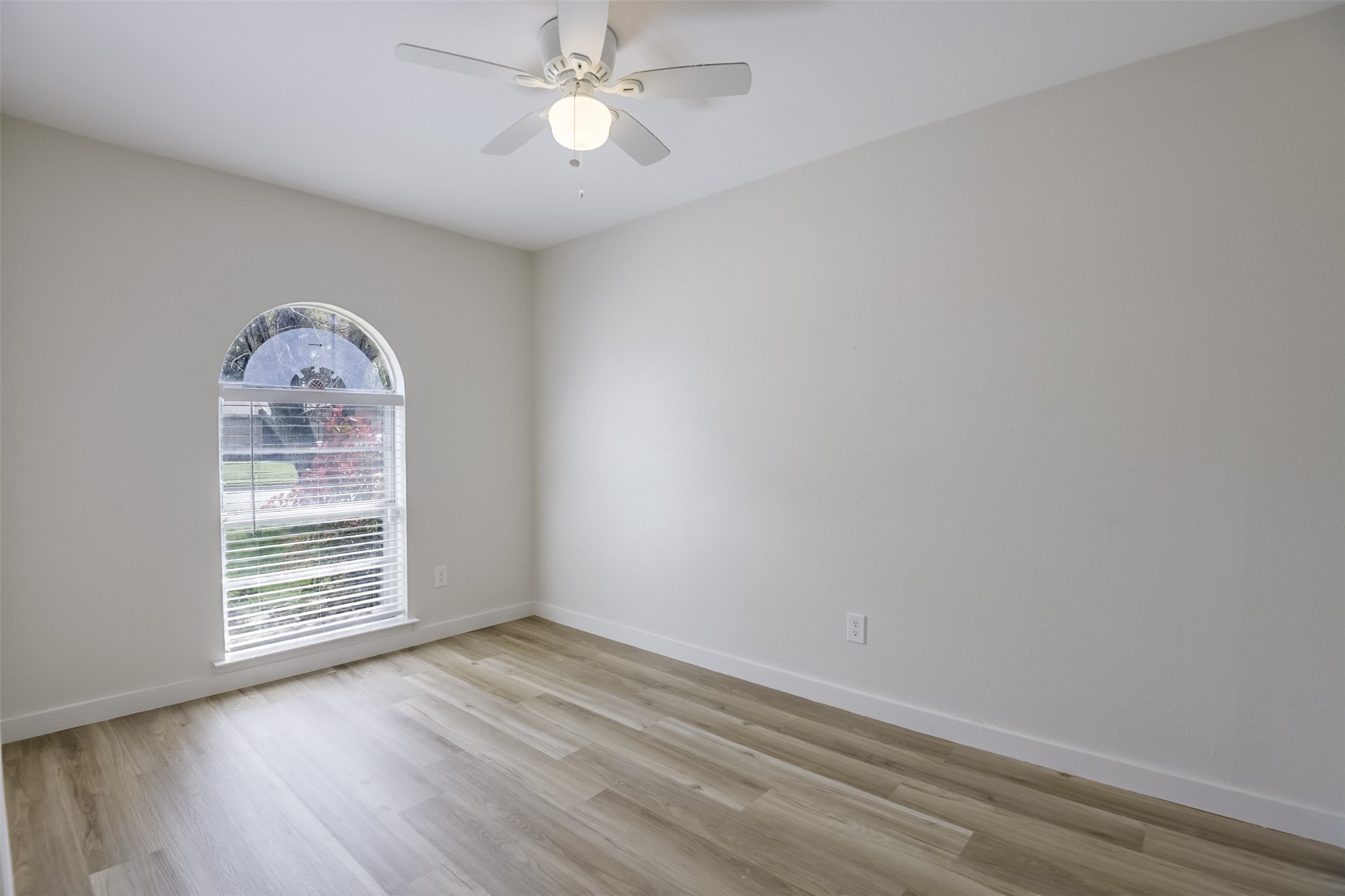 3813 Arnold Drive Fort Worth TX 76140