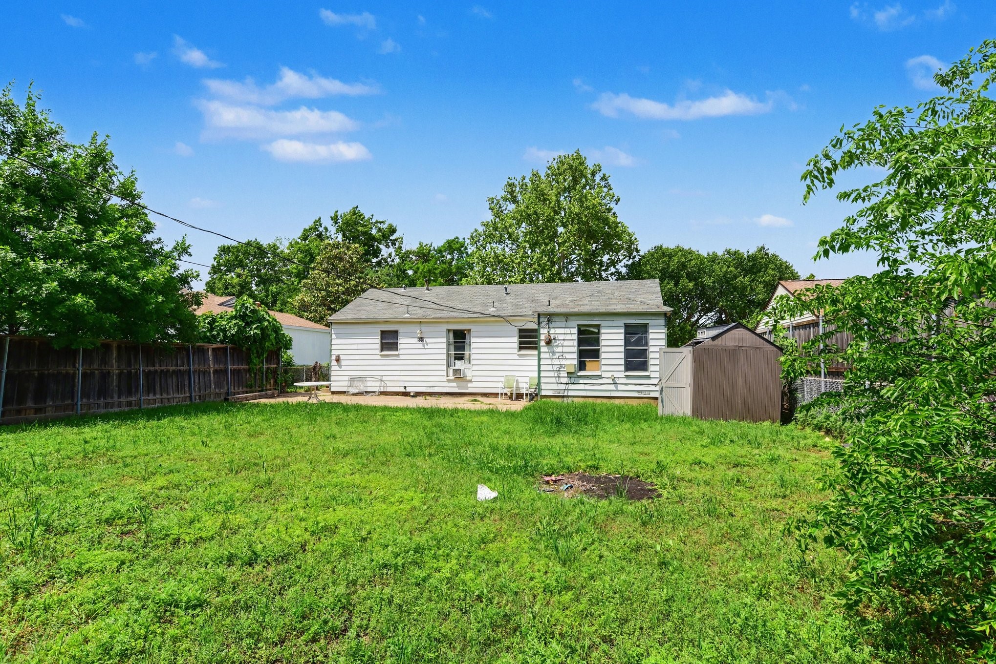 808 Lilac Drive Garland TX 75040