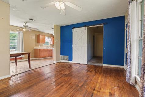 808 Lilac Drive Garland TX 75040
