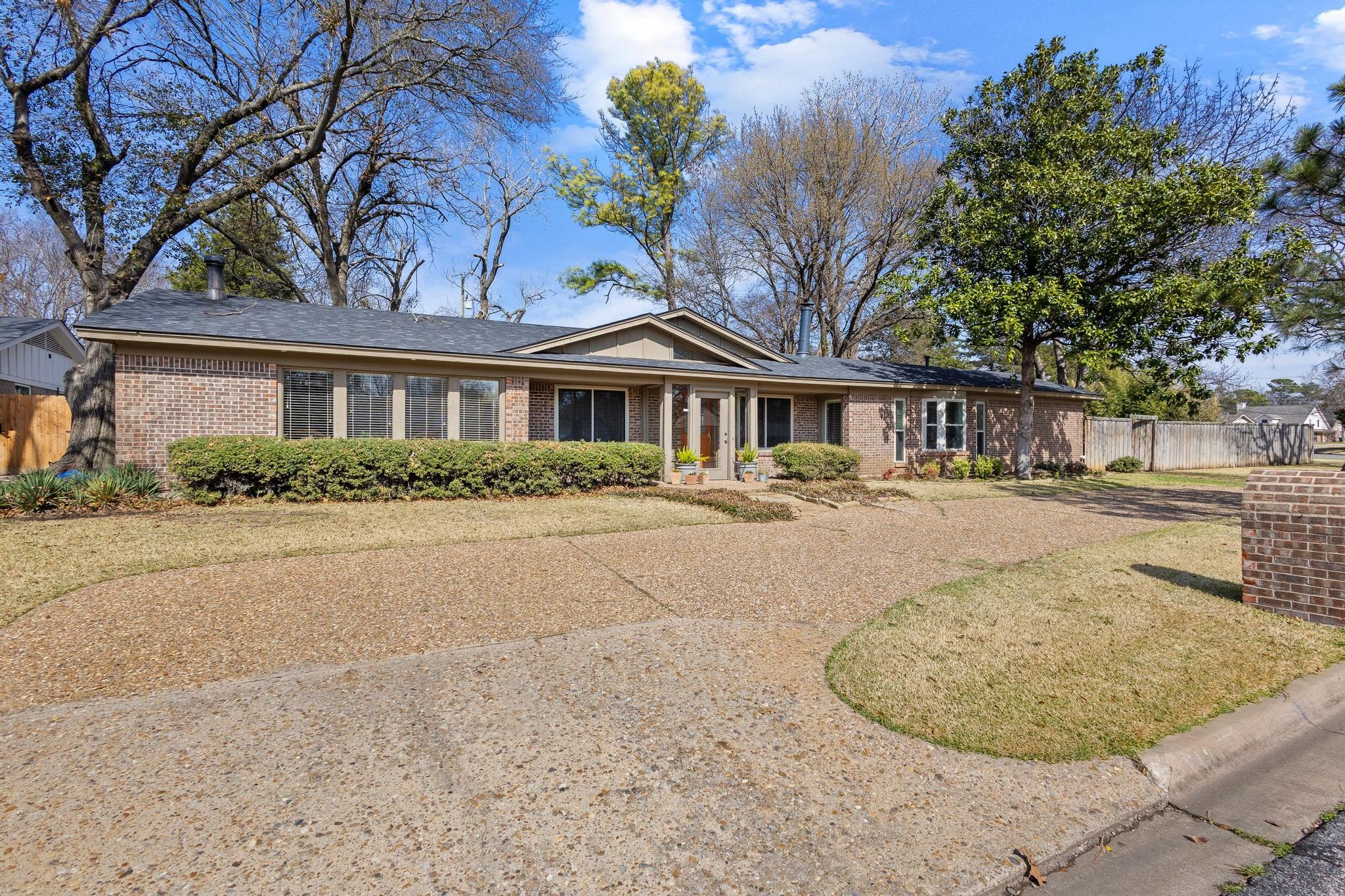 513 W Mclain Drive Sherman TX 75092