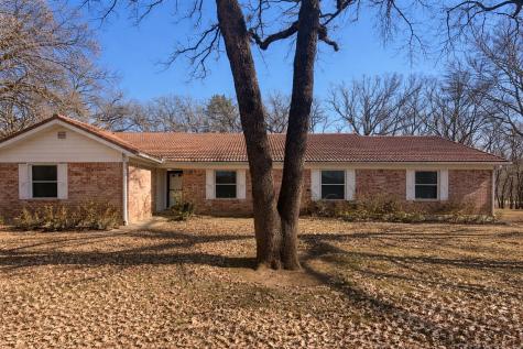 4217 W Pleasant Forest Street Arlington TX 76015