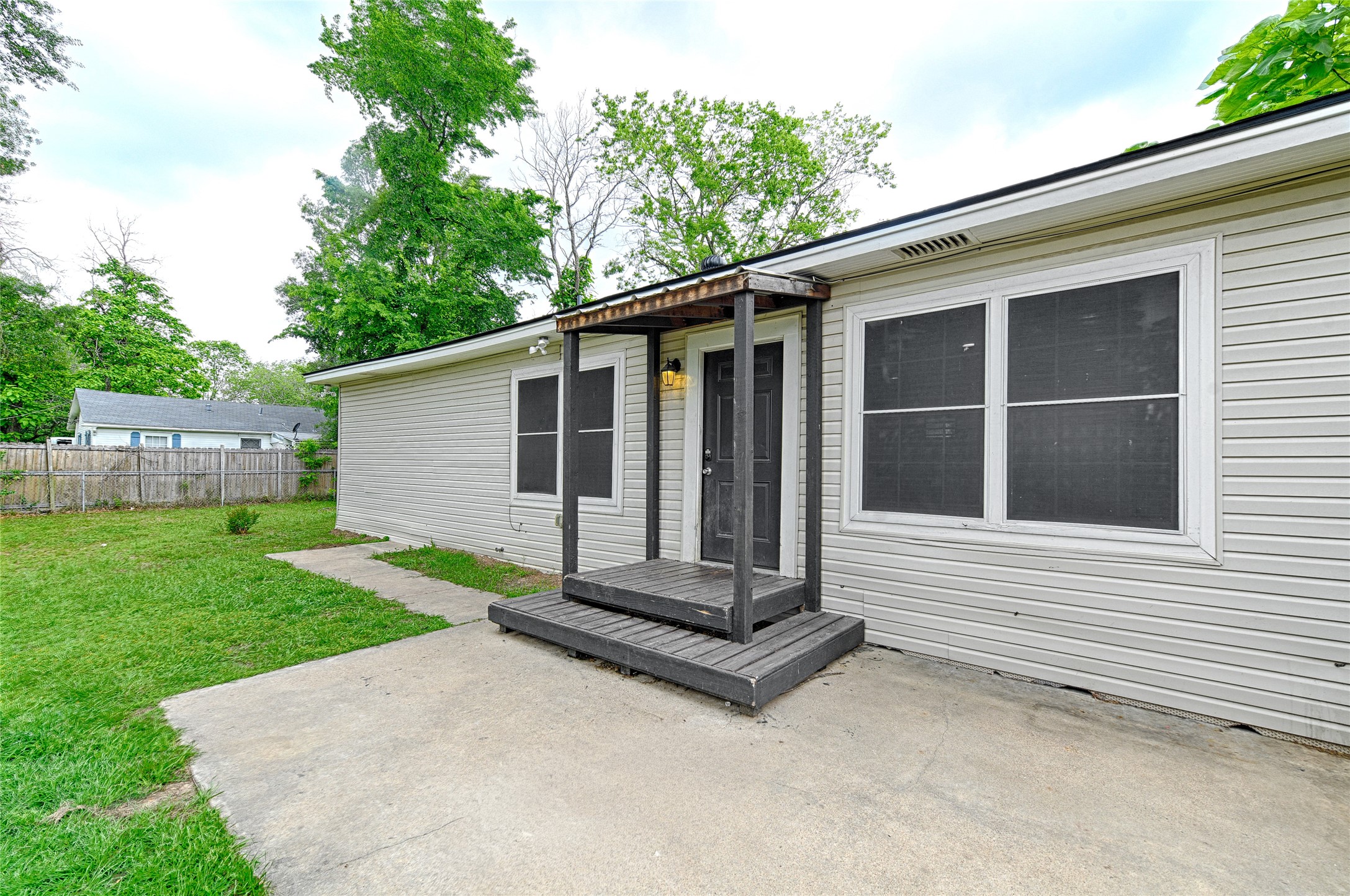 1700 S Jefferson Street Kaufman TX 75142