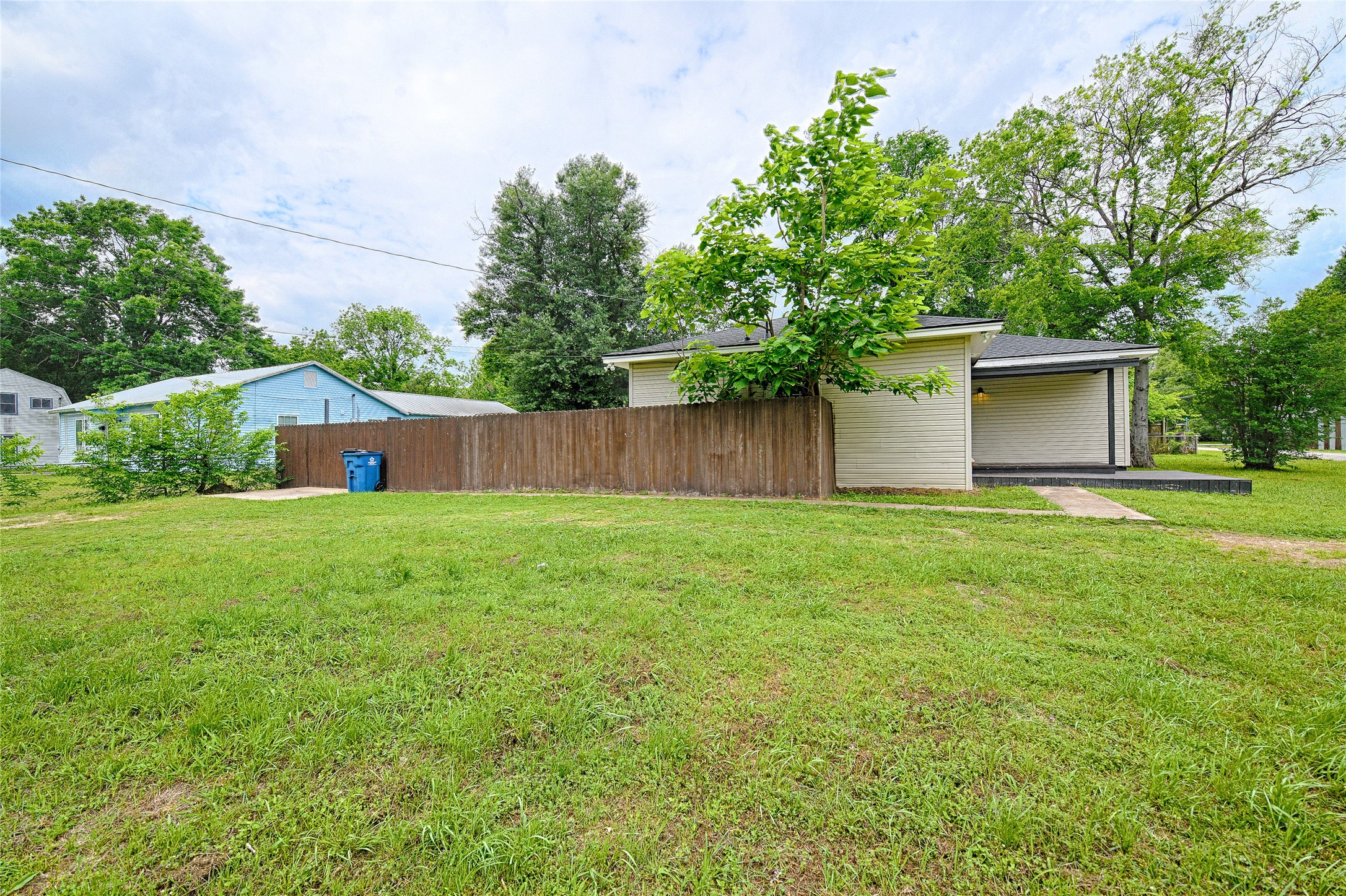 1700 S Jefferson Street Kaufman TX 75142
