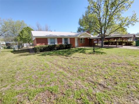 102 Mcwood Street Eastland TX 76448