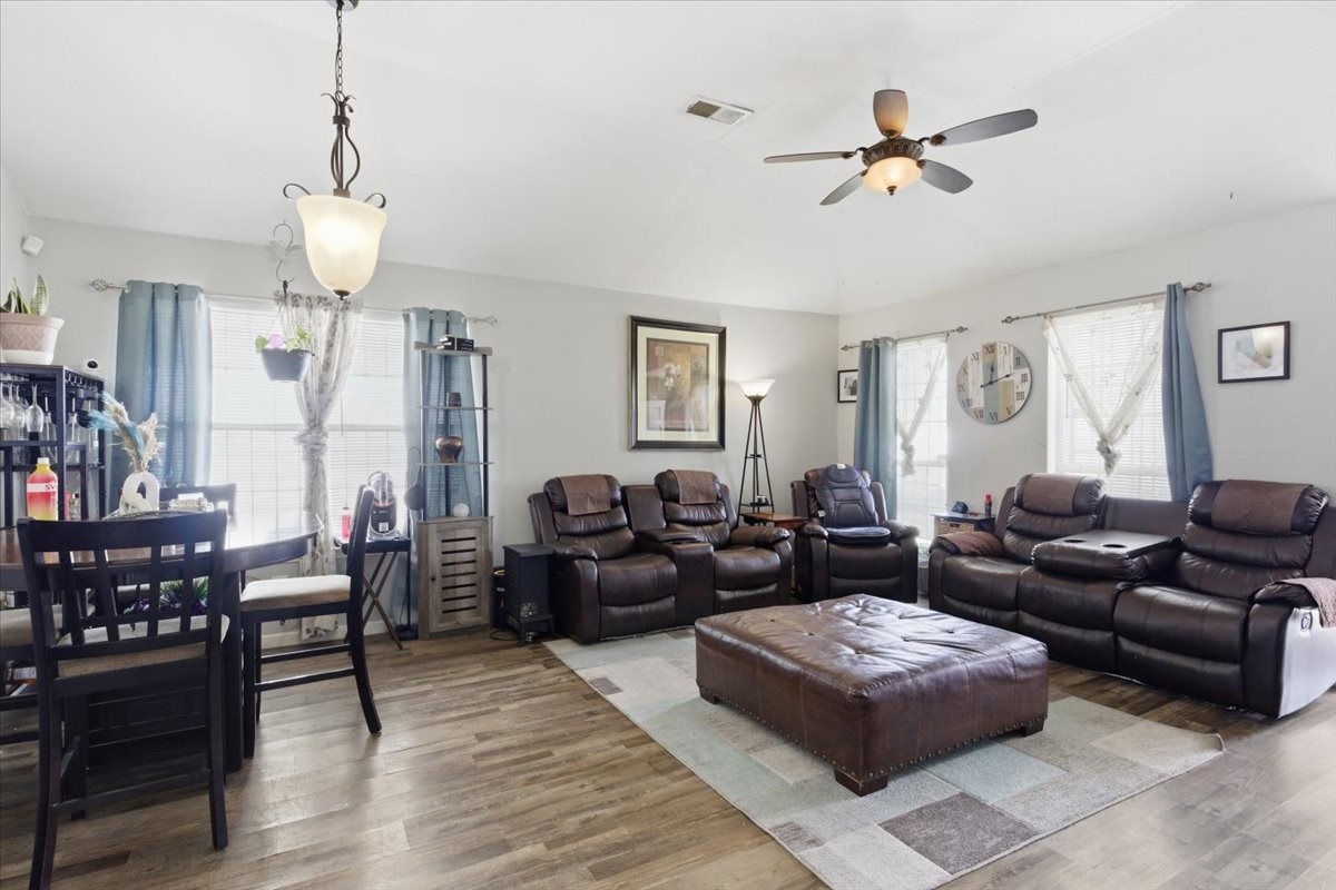 4019 Scarsdale Lane Dallas TX 75227