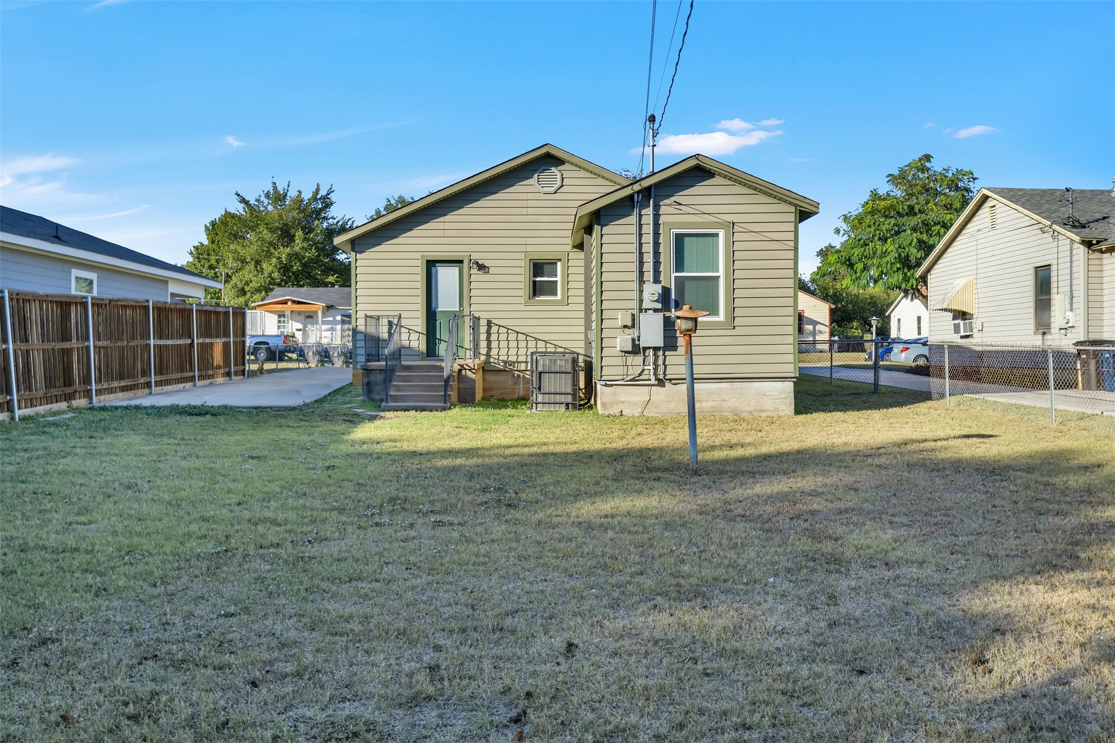 5417 Como Drive Fort Worth TX 76107