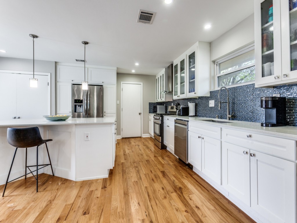 3564 Vinecrest Drive Dallas TX 75229