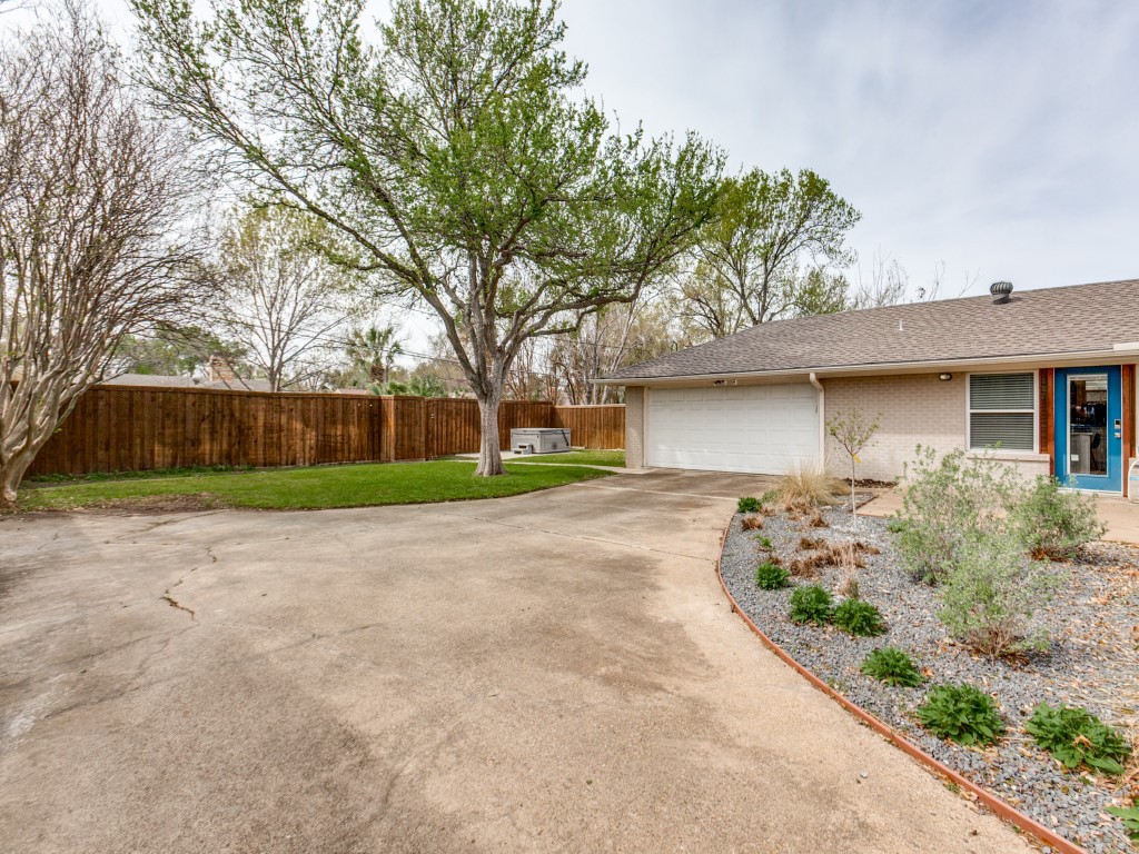 3564 Vinecrest Drive Dallas TX 75229