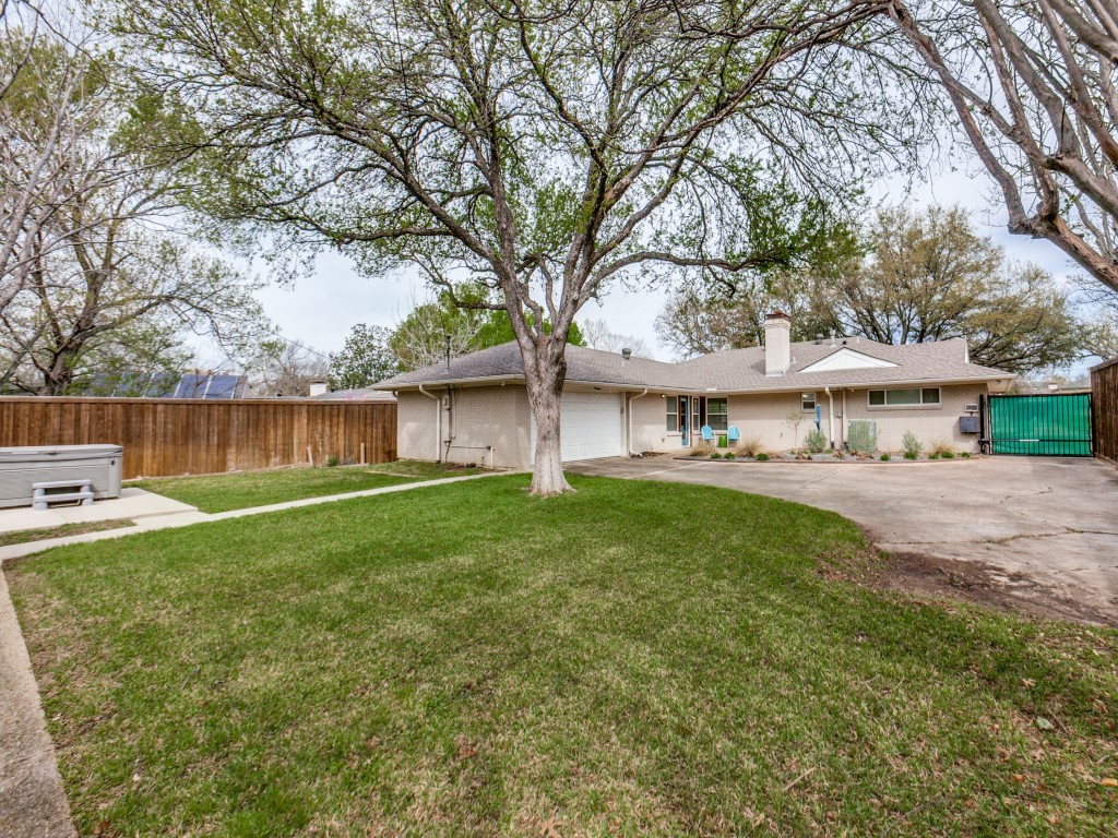 3564 Vinecrest Drive Dallas TX 75229